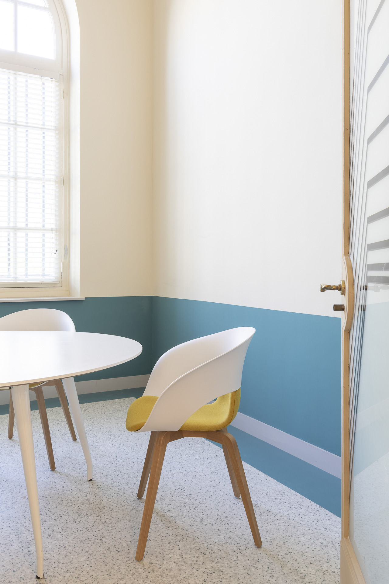 FRENCH HIGH ADMINISTRATION